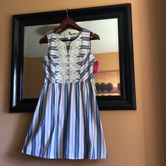 ✨ Xhilaration Indie Pin Striped Lace Bib Dress - Picture 2 of 8